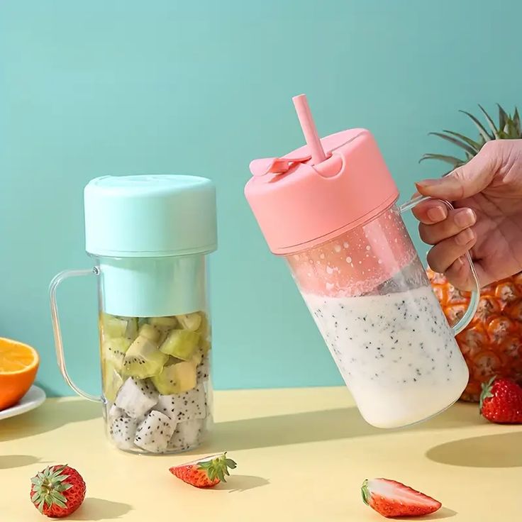 Portable Mini Juicer with Straw
